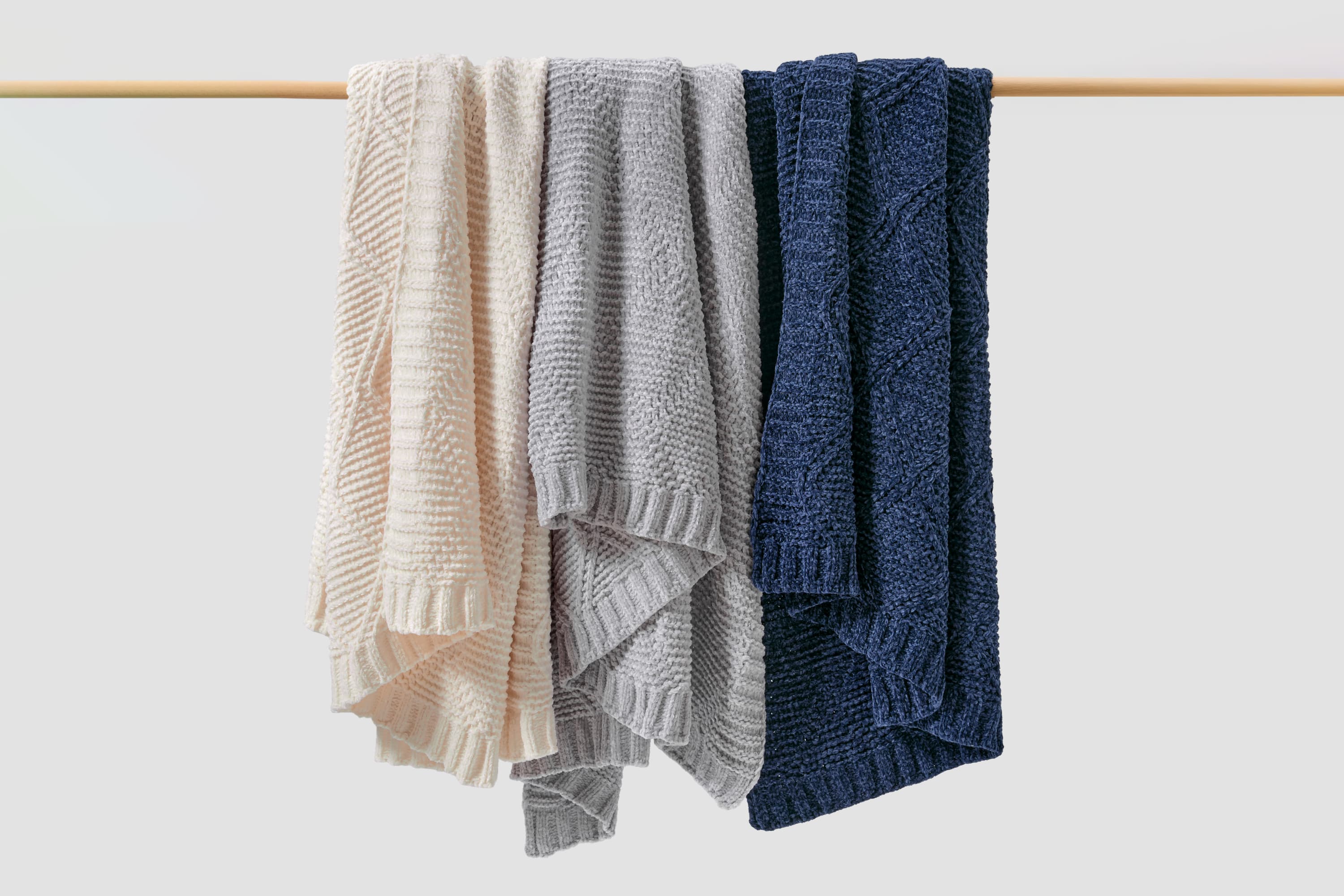 Diamond Chenille Throw Blanket - Image 15