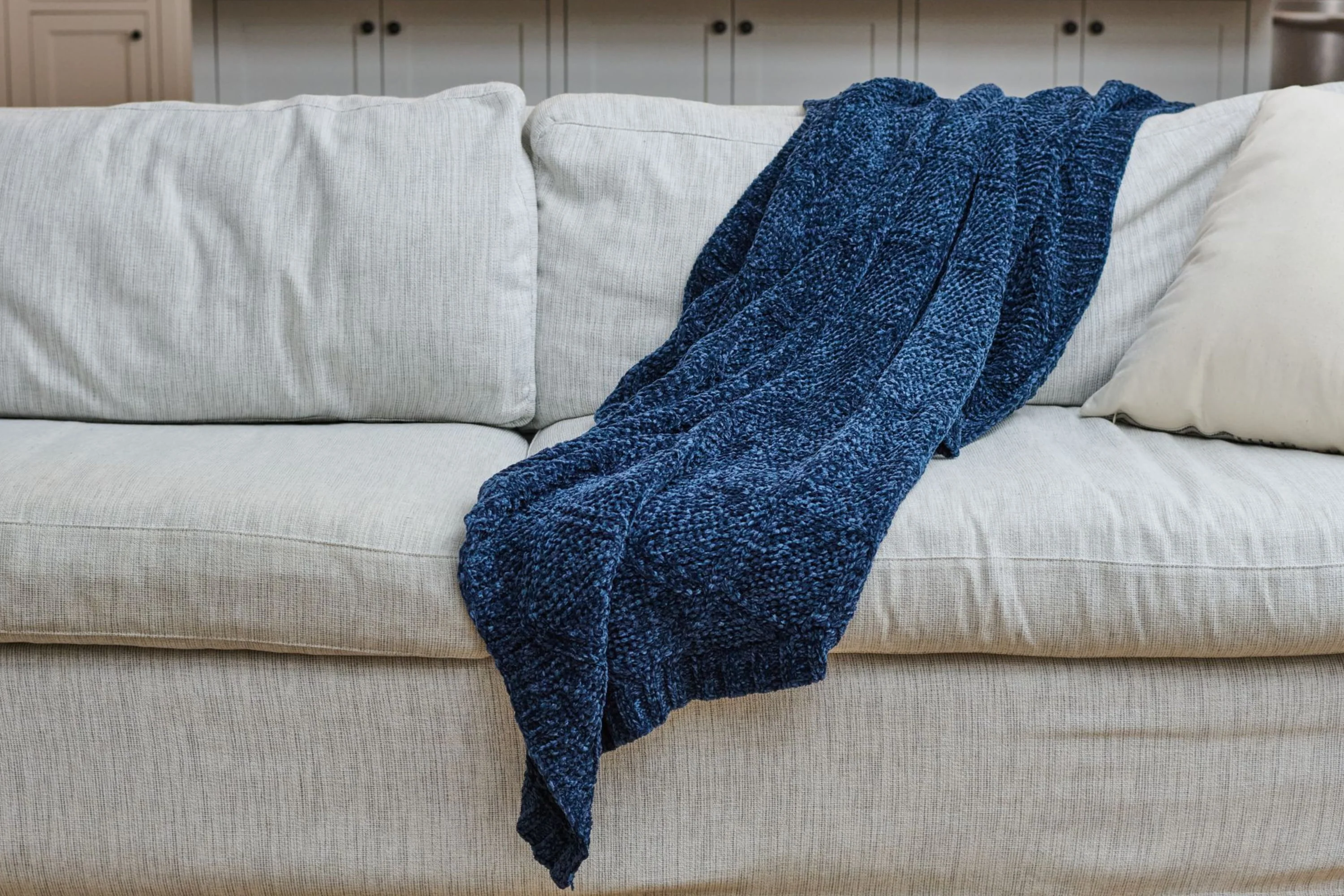 Diamond Chenille Throw Blanket - Image 20