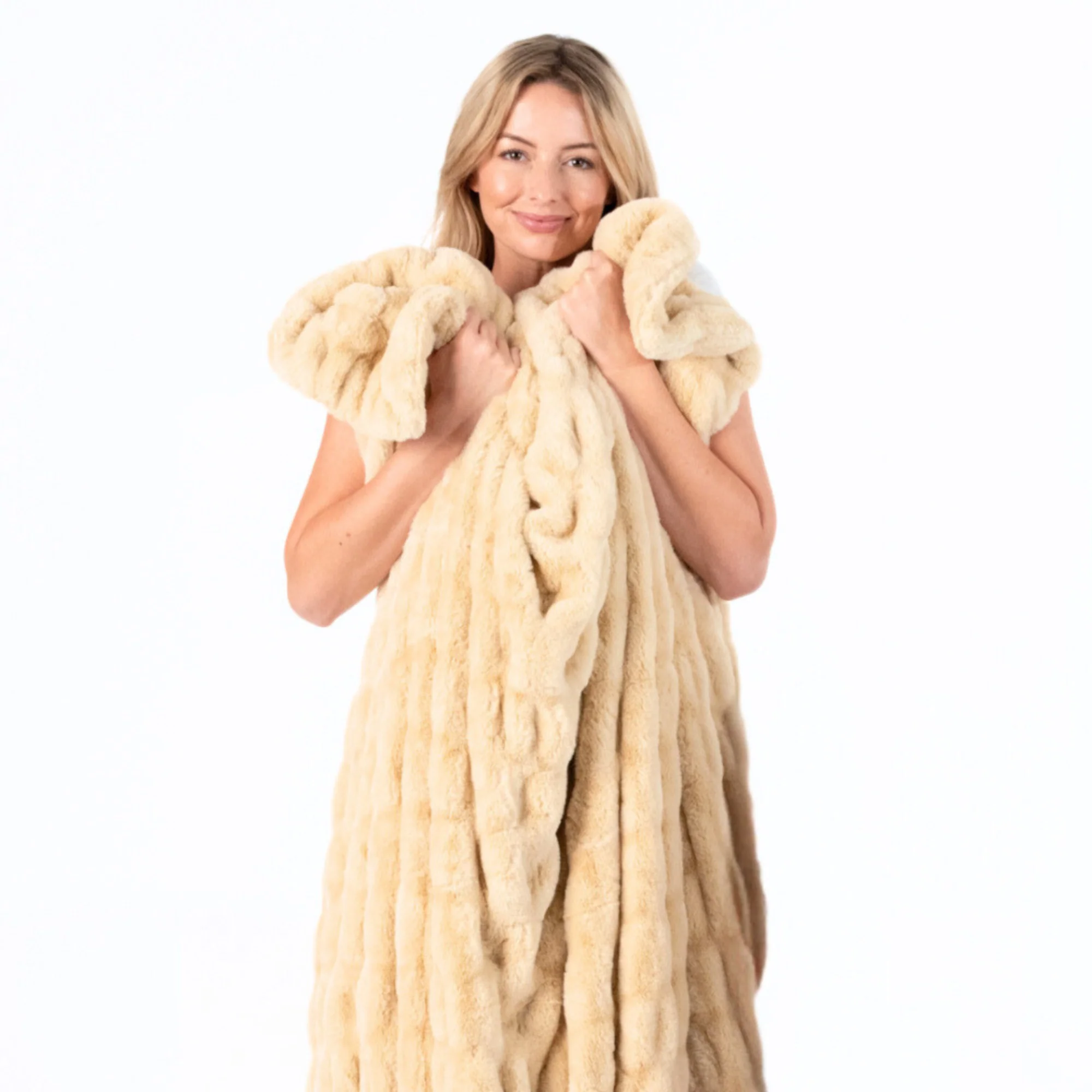 Rippled Faux Fur Throw Blanket - Image 8