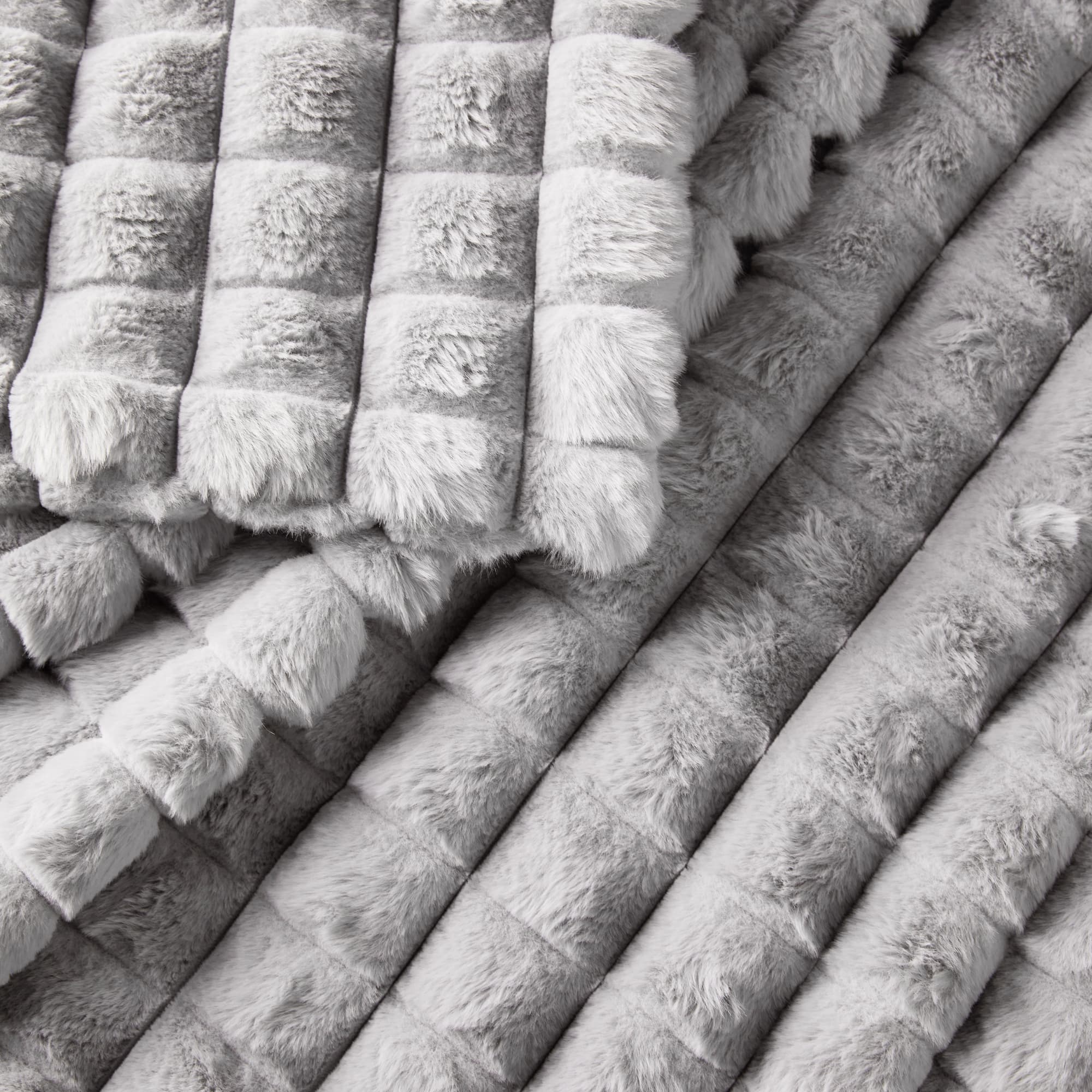 Pyramid Grid Throw Blanket - Image 13