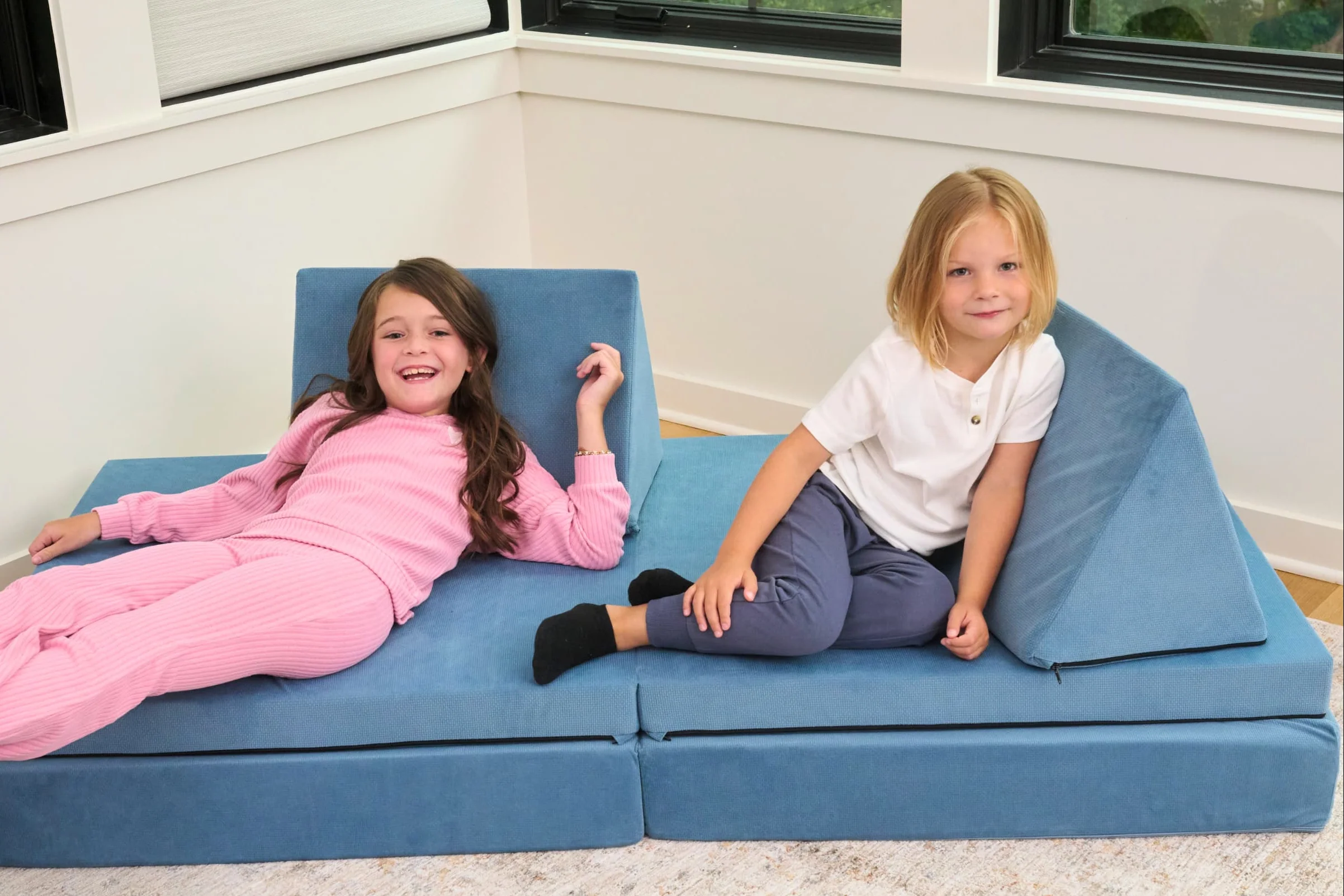 TumbleHouse Play Couch - Image 19
